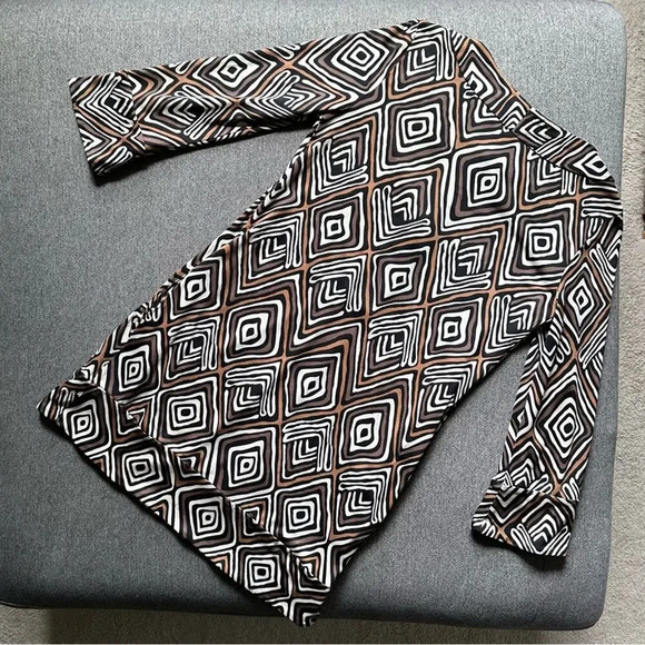 Diane Von Furstenberg Vintage 100% Silk Dress Size 4 - Picture 2 of 5